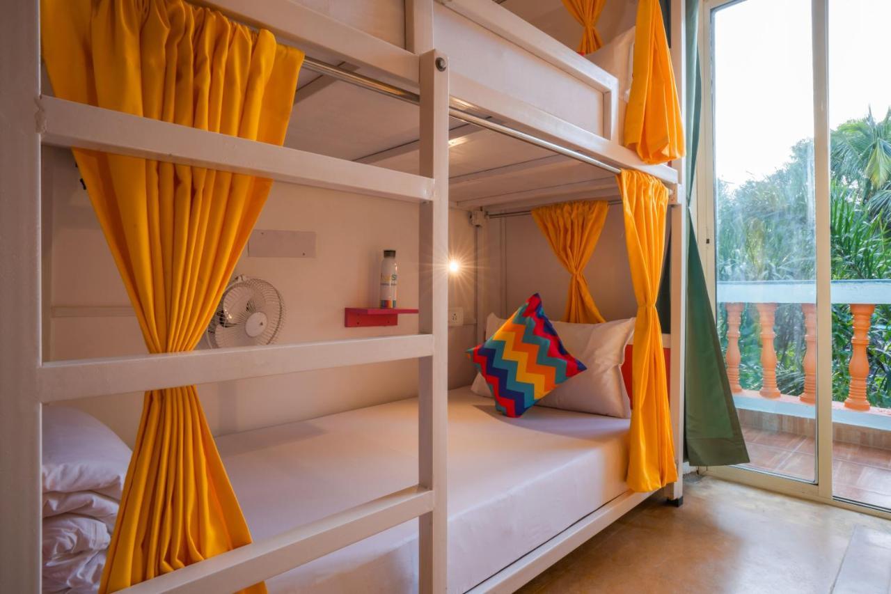 Gostops Plus Goa Vagator Vieux-Goa Extérieur photo