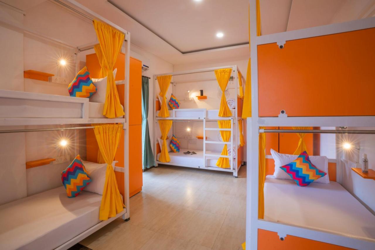 Gostops Plus Goa Vagator Vieux-Goa Extérieur photo