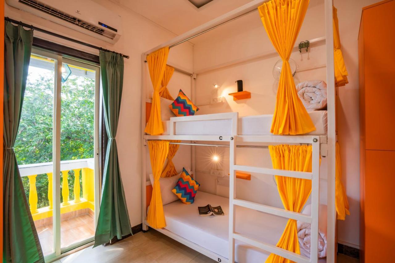 Gostops Plus Goa Vagator Vieux-Goa Extérieur photo