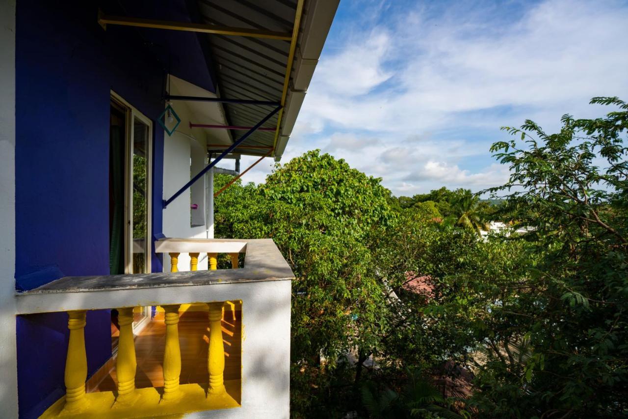 Gostops Plus Goa Vagator Vieux-Goa Extérieur photo