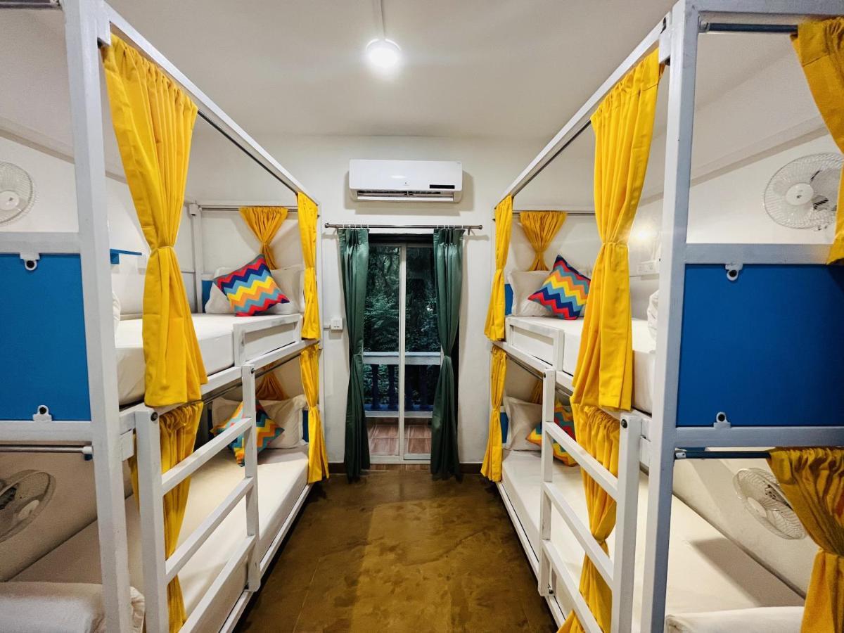 Gostops Plus Goa Vagator Vieux-Goa Extérieur photo