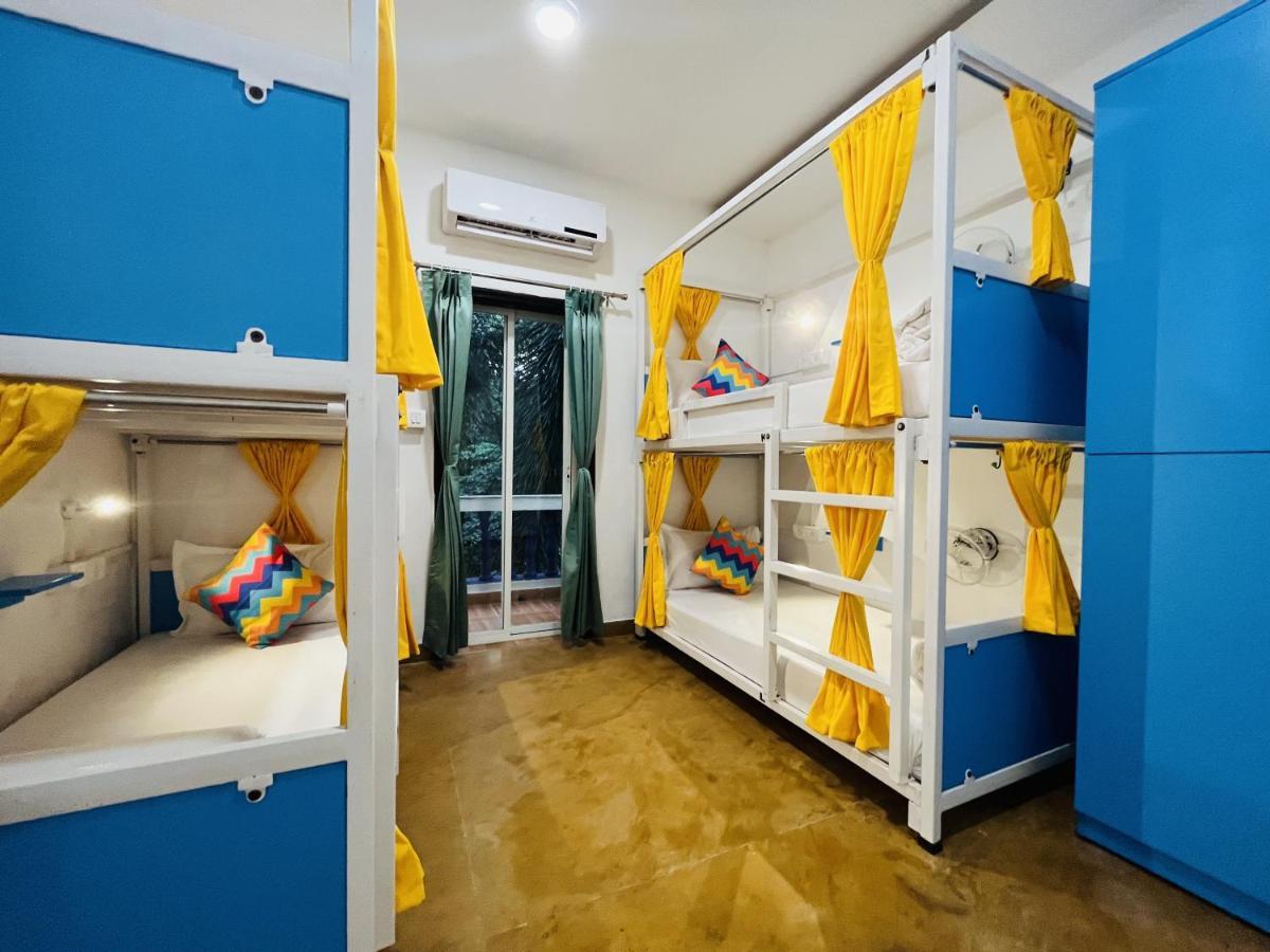 Gostops Plus Goa Vagator Vieux-Goa Extérieur photo